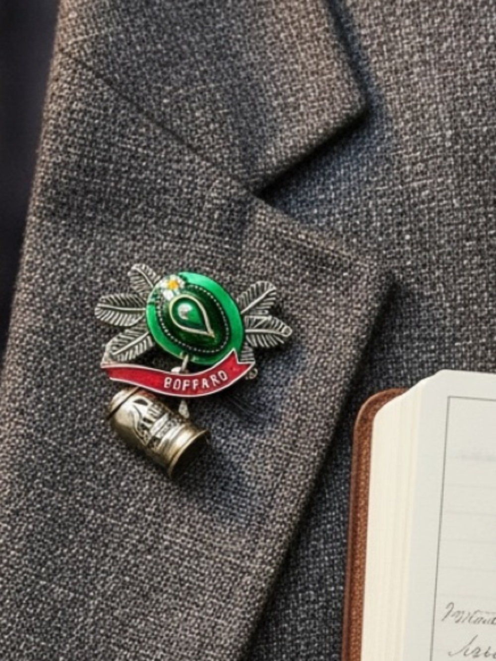 Vintage Green Hat Hanging Beer Stein Boppard Lapel Hat Pin